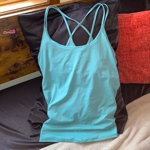 L turquoise activé tank top with built in bra